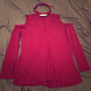 Choker neck, cold-shoulder top. Like new!